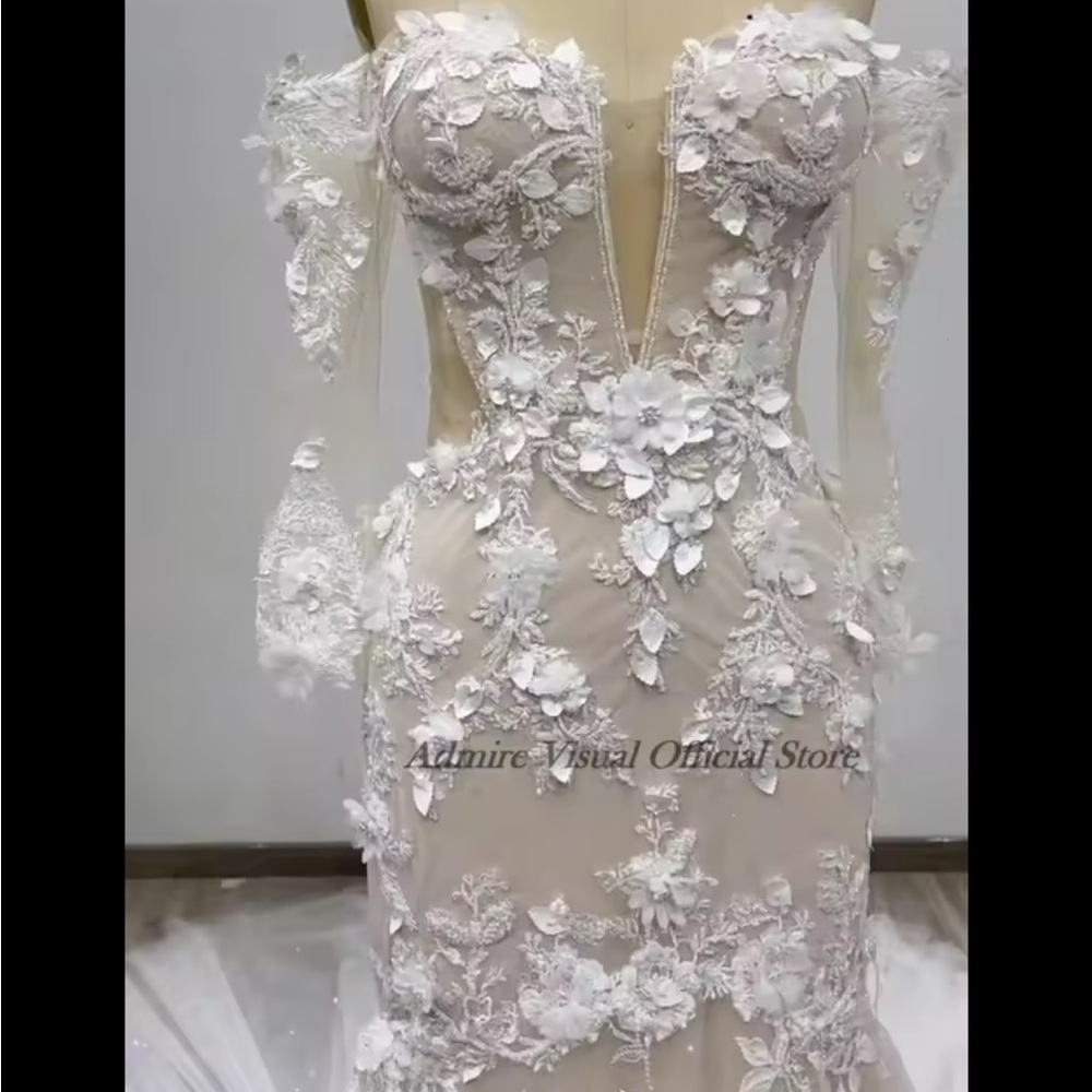 Elegant White Floral Appliqué Off-Shoulder Dress